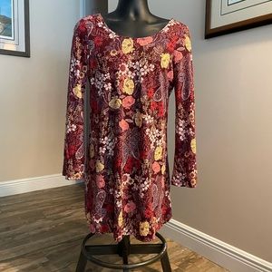 Floral shift dress